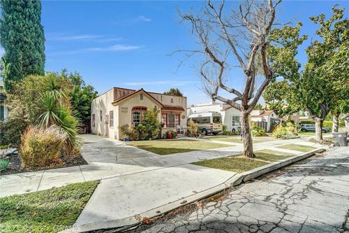 1425 Park Ave, Long Beach, CA, 90804-3102 | Card Image