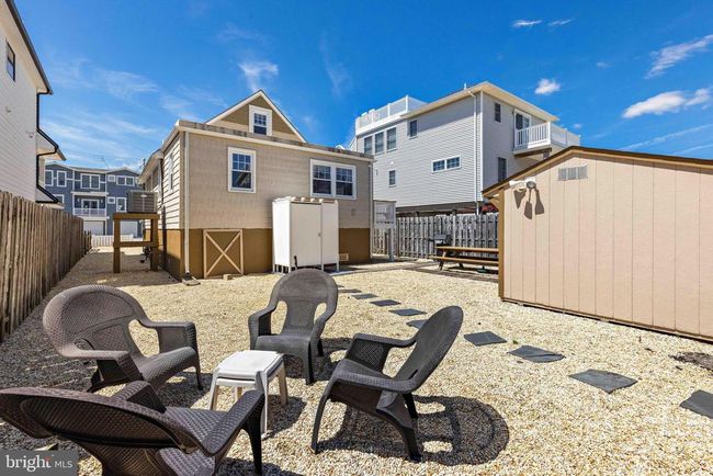 215 W 23 Rd St, House other with 3 bedrooms, 1 bathrooms and null parking in SHIP BOTTOM NJ | Image 22