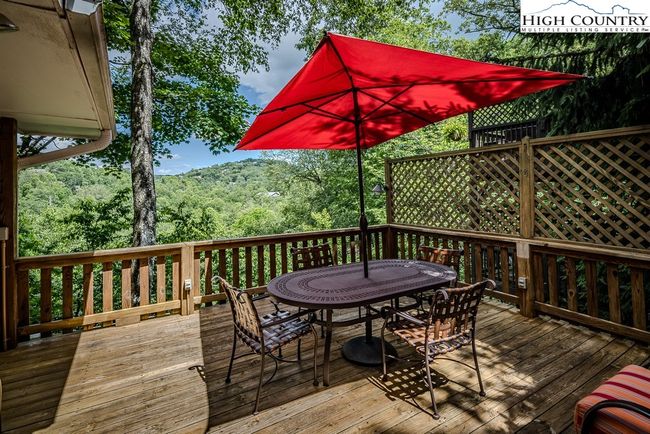 492 Skyland View Dr, House other with 3 bedrooms, 2 bathrooms and null parking in Blowing Rock NC | Image 34