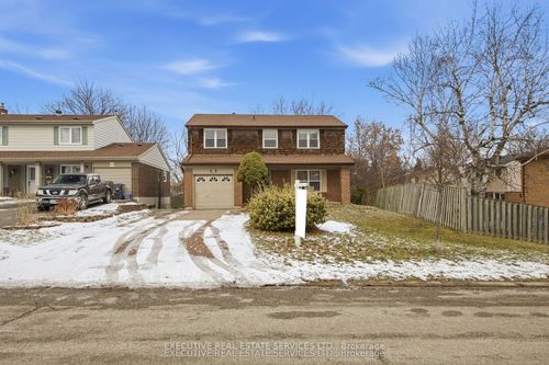 69 Lorraine Cres, Brampton, ON, L6S2R6 | Card Image