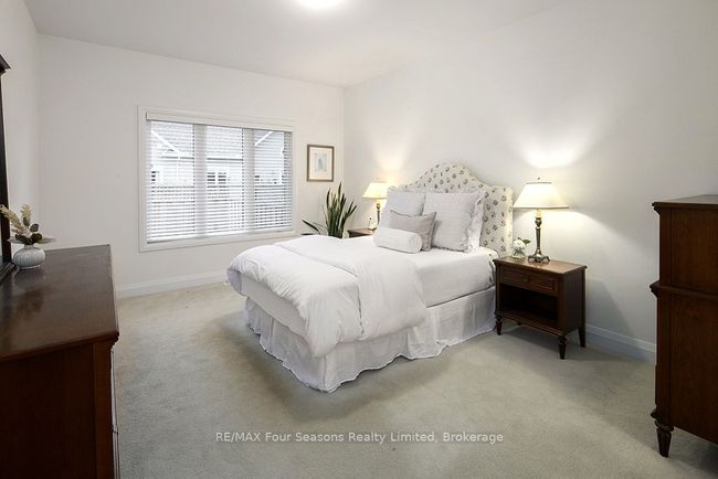 4 Sutton Lane, Condo with 2 bedrooms, 2 bathrooms and 1 parking in Collingwood ON | Image 18