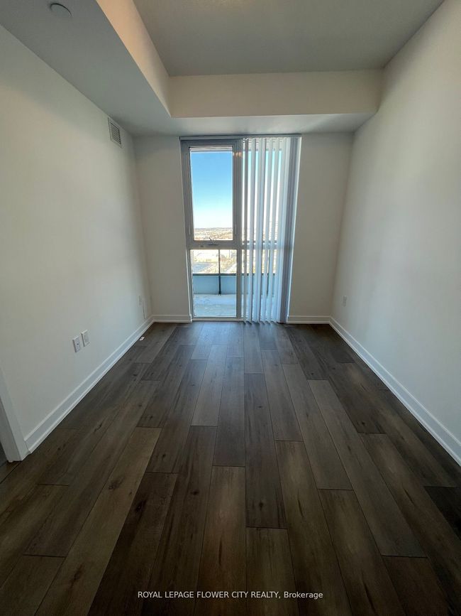 1715 - 10 Honeycrisp Cres, Condo with 2 bedrooms, 1 bathrooms and null parking in Vaughan ON | Image 12