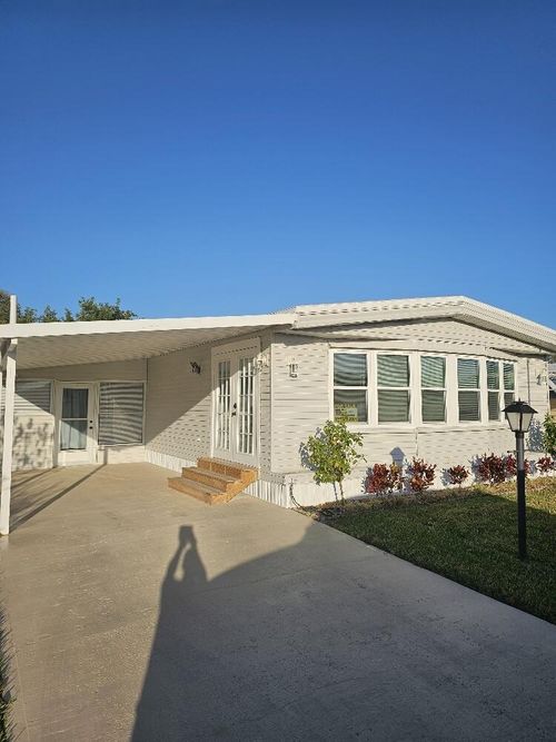 179 Ne Emerald Dr, Jensen Beach, FL, 34957-5420 | Card Image