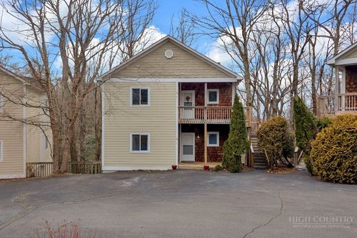 201-164 Evergreen Springs Ct, Blowing Rock, NC, 28605-9878 | Card Image