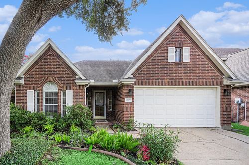 13907 Charlton Way Dr, Houston, TX, 77077-1568 | Card Image