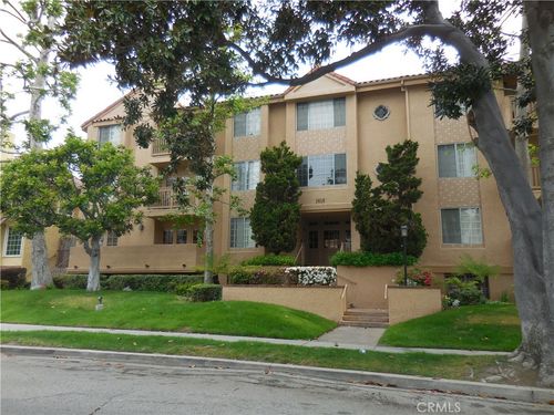 107-1616 S Barrington Avenue, Los Angeles, CA, 90025 | Card Image