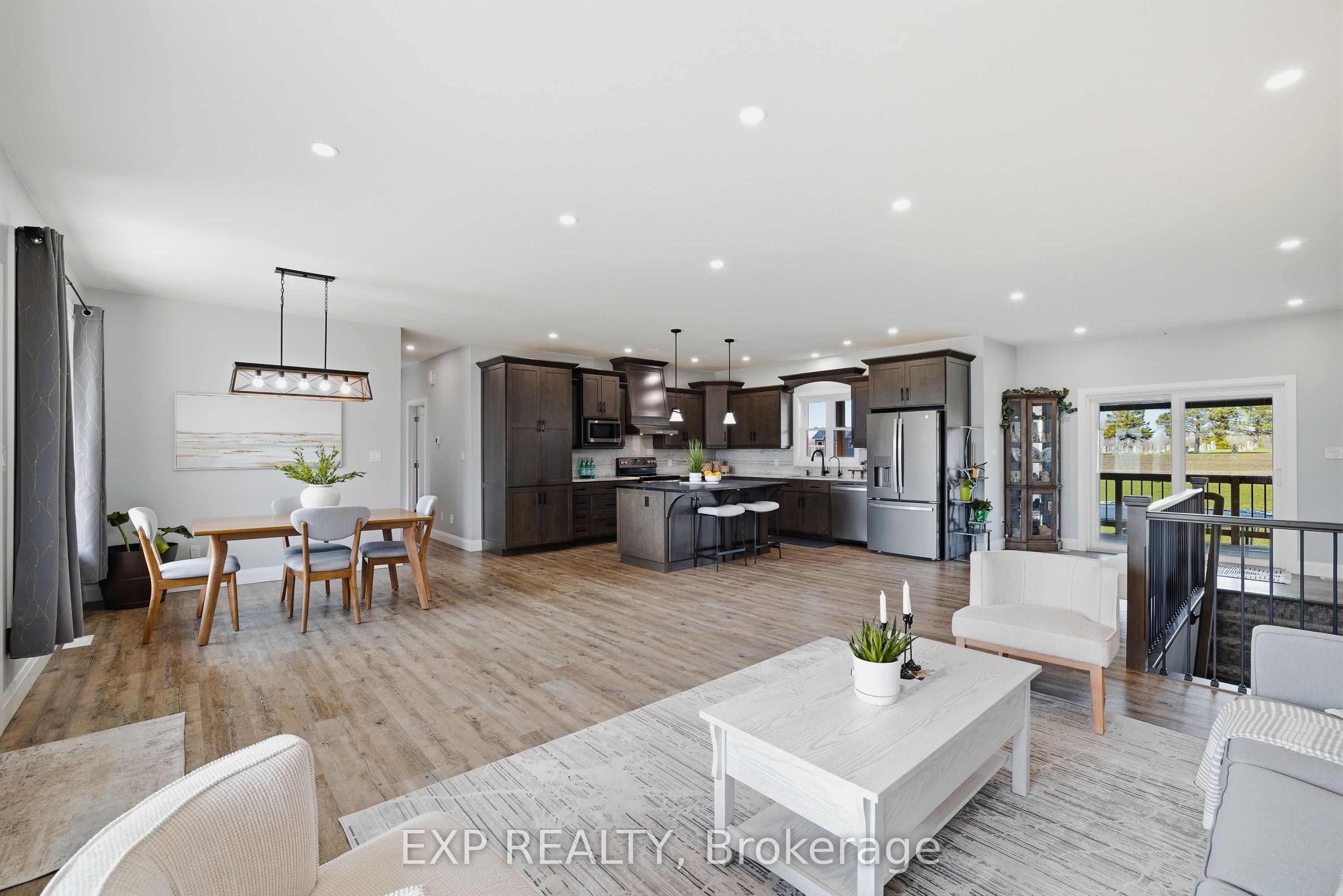 Residential in Huron East 5