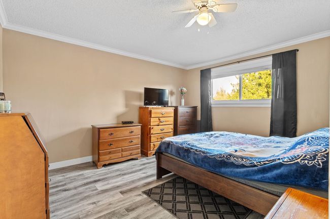 1049 Cornwall Dr, Home with 3 bedrooms, 3 bathrooms and 3 parking in Port Coquitlam BC | Image 20