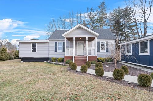 3 Didio Ln, Montgomery, NY, 12549-2713 | Card Image