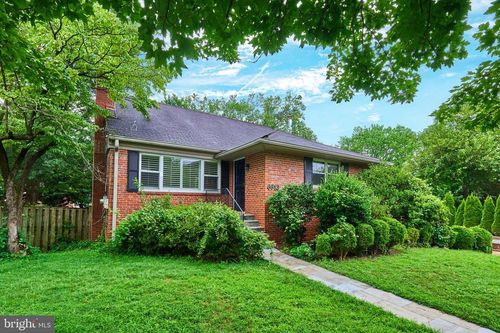 6613 Denny Pl, MCLEAN, VA, 22101-5505 | Card Image