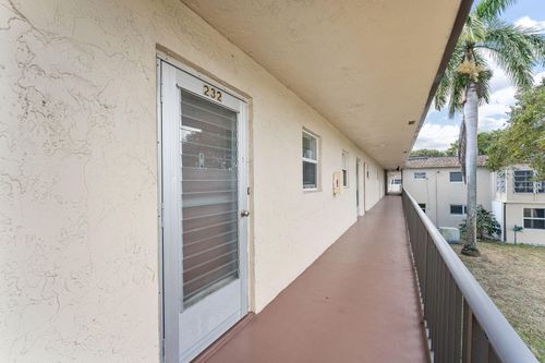 232-750 Lori Dr, Palm Springs, FL, 33461-1293 | Card Image