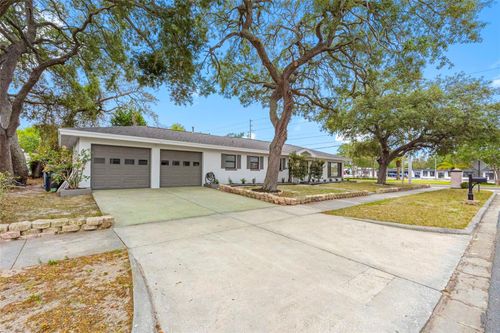 1005 Apache Trl, CLEARWATER, FL, 33755-1802 | Card Image
