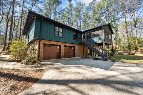 105 Tartan Trl, Southern Pines, NC, 28387-7521 | Card Image
