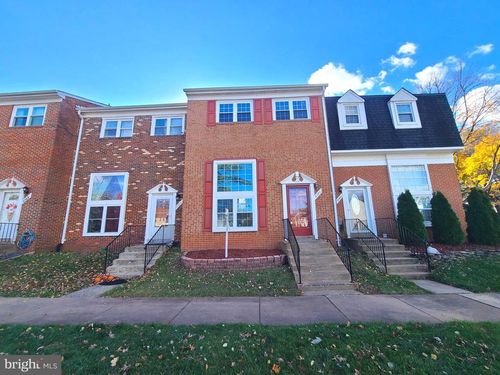 8584 Liberia Ave, MANASSAS, VA, 20110-4640 | Card Image