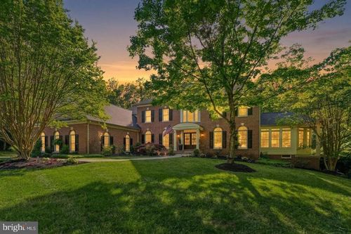 10082 Roseland Ridge Rd, FAIRFAX STATION, VA, 22039-2549 | Card Image
