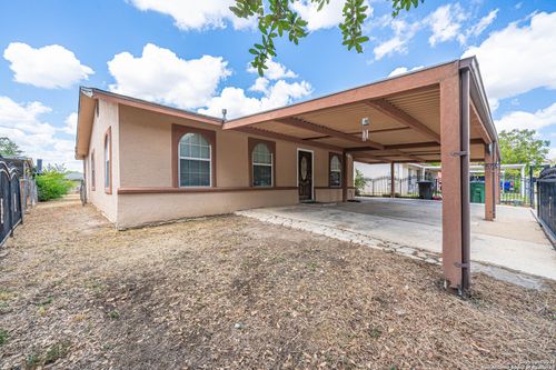 8631 Big Creek Dr, San Antonio, TX, 78242-2806 | Card Image