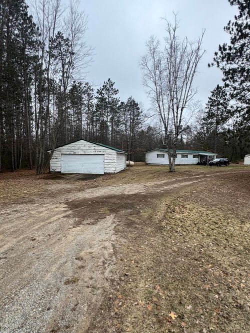 10365 Cadillac Dr, Lake, MI, 48632-9112 | Card Image