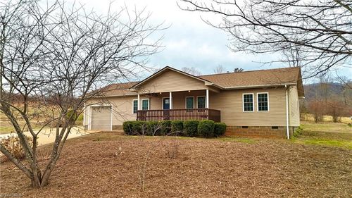 12087 Traphill Rd, Traphill, NC, 28685-9036 | Card Image