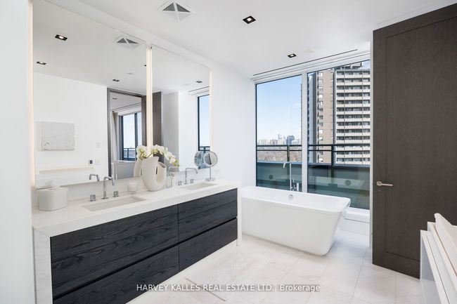 1201 - 181 Davenport Rd, Condo with 4 bedrooms, 7 bathrooms and null parking in Toronto ON | Image 34