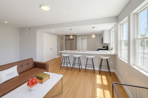 2a-98 Prescott St, Boston, MA, 02128-1816 | Card Image
