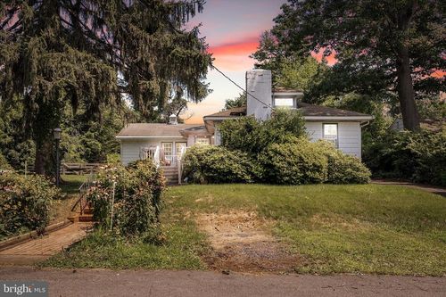 26 Morgan Ave, TITUSVILLE, NJ, 08560-1631 | Card Image