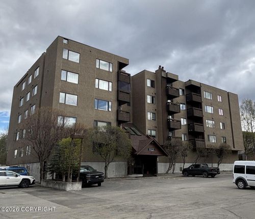 231-1170 Denali St, Anchorage, AK, 99501-6519 | Card Image