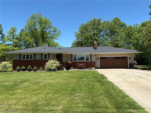 4424 N Lake Rd, West Farmington, OH, 44491-9743 | Card Image