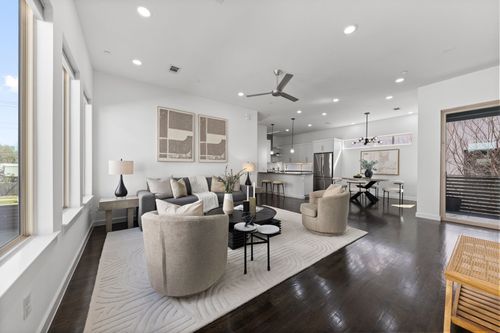 2-1915 Summit Ave, Dallas, TX, 75206-8563 | Card Image