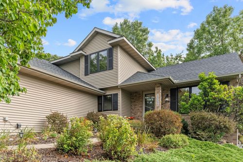 13568 Flint Ln, Apple Valley, MN, 55124-7991 | Card Image