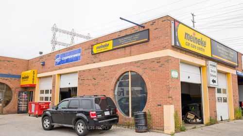 unit-2-6588 Finch Ave W, Etobicoke, ON, M9V3Z6 | Card Image
