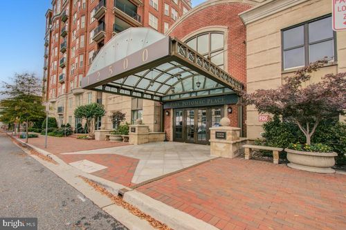 709-12500 Park Potomac Ave, POTOMAC, MD, 20854-6918 | Card Image