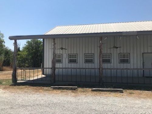 18945 W Fm 8, Stephenville, TX, 76401-7869 | Card Image