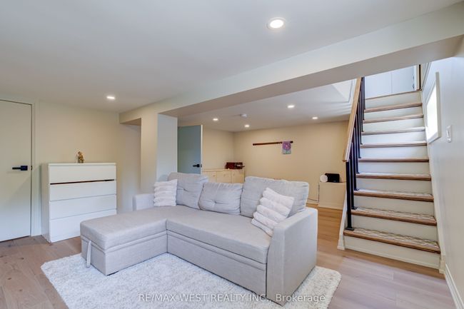 31 Beaver St, House other with 3 bedrooms, 2 bathrooms and 8 parking in Glen Williams ON | Image 18
