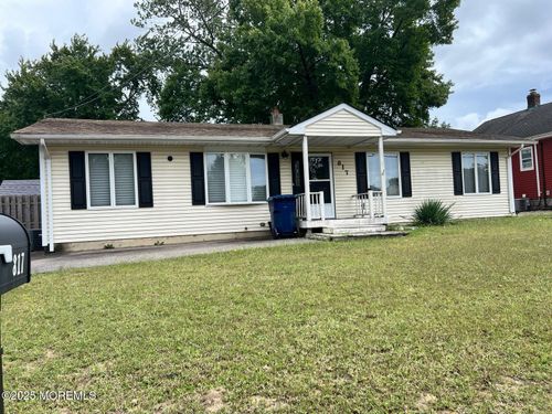 817 Beachwood Blvd, Beachwood, NJ, 08722-2403 | Card Image