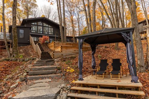 305 Salmon Lake Rd, Seguin, ON, P2A0B2 | Card Image