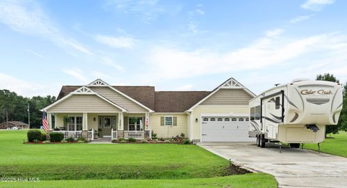 564 Comfort Rd, Richlands, NC, 28574-6145 | Card Image