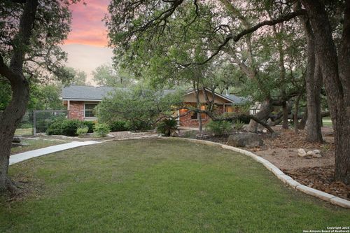 205 El Cerrito Cir, Hollywood Park, TX, 78232-2107 | Card Image