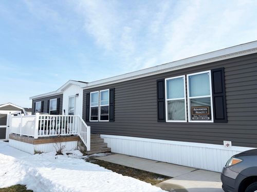 8611 Fallow Dr, Zeeland, MI, 49464-9618 | Card Image