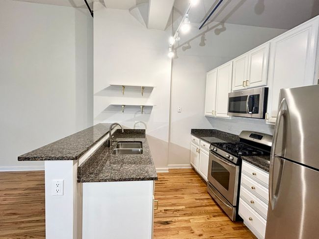 APT-610 - 1224 Van Buren St, Condo with 2 bedrooms, 2 bathrooms and null parking in CHICAGO IL | Image 9