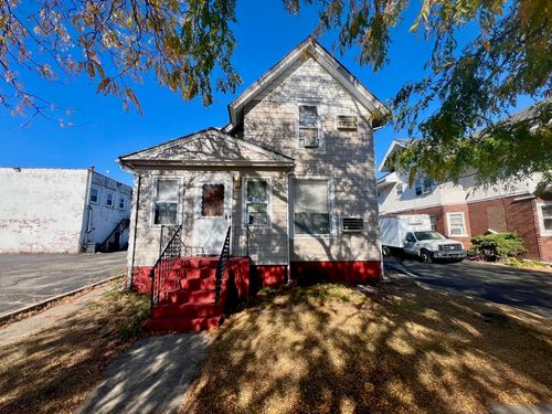 212 N 4th St, ROCKFORD, IL, 61107-4070 | Card Image