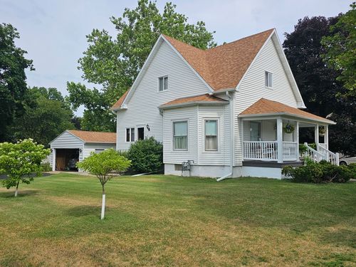 206 N Main St, Tampico, IL, 61283-7764 | Card Image