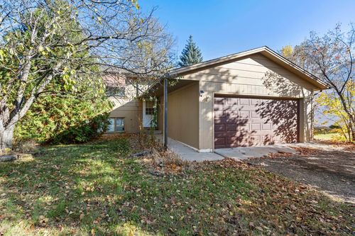 10421 Quebec Ave S, Bloomington, MN, 55438-2136 | Card Image