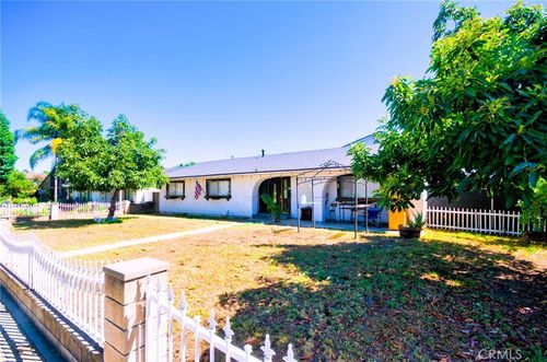 2302 8th St, La Verne, CA, 91750 | Card Image