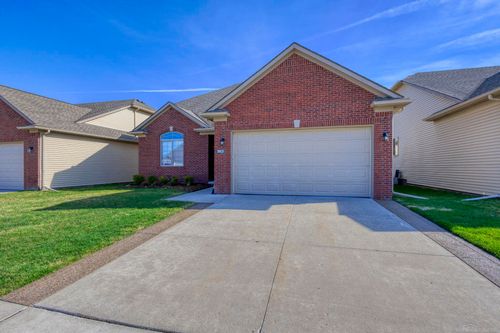 30028 Danvers Dr, Chesterfield, MI, 48051-3936 | Card Image