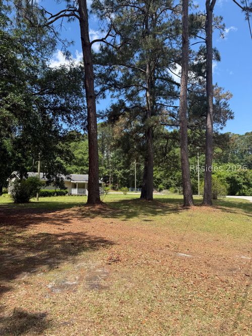 1 Stanley Rd, Beaufort, SC, 29906-8467 | Card Image