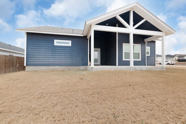 101 S Thomas Cv, House other with 3 bedrooms, 3 bathrooms and 4 parking in Burnet TX | Image 5