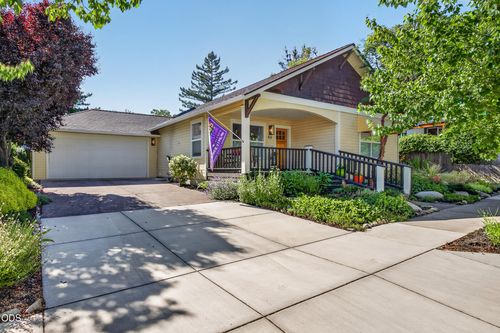 414 Parkside Dr, Ashland, OR, 97520-1163 | Card Image