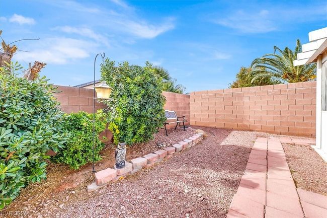 5017 Ropers Rock Ct, House other with 3 bedrooms, 2 bathrooms and null parking in Las Vegas NV | Image 29
