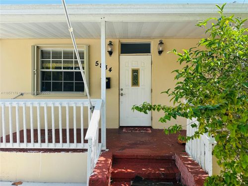 5834 Sw 66th St, South Miami, FL, 33143-3615 | Card Image