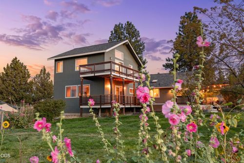 59866 Calgary Loop, Bend, OR, 97702 | Card Image